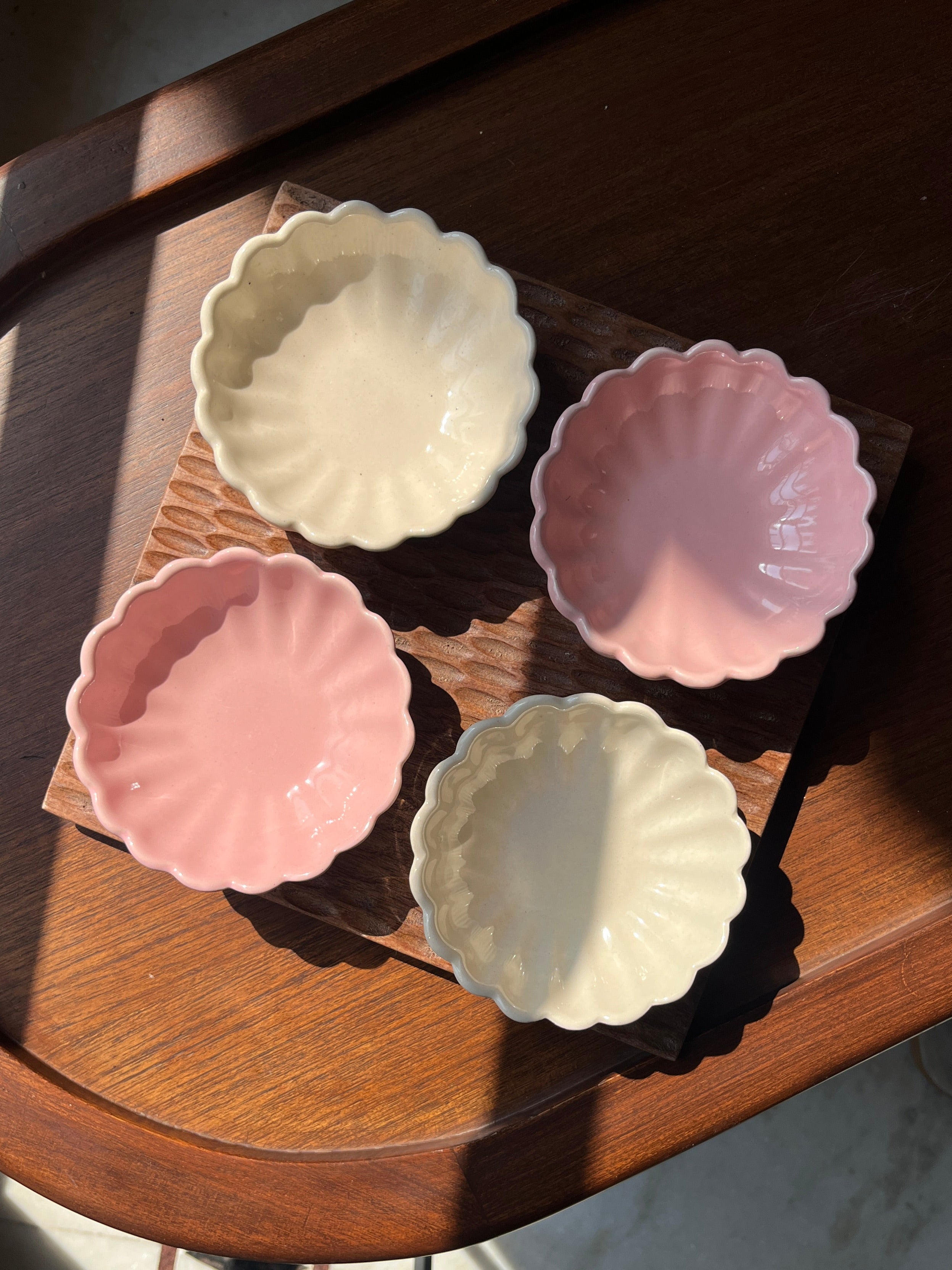 Ceramic Daisy Bowl for desserts, snacks, and keepsakes